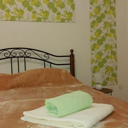 Roberta Apartman *